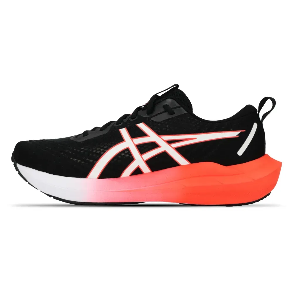 Tênis Asics Gel-Nagoya 8 masculino preto visto de lado mostrando design e solado